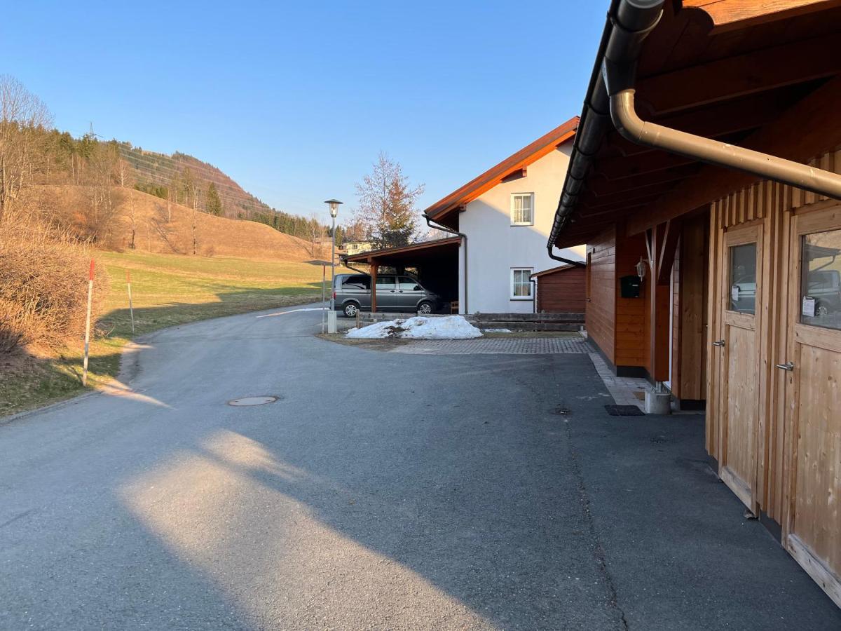 Sonnenchalet Mit Sauna Kotschach-Mauthen Eksteriør bilde