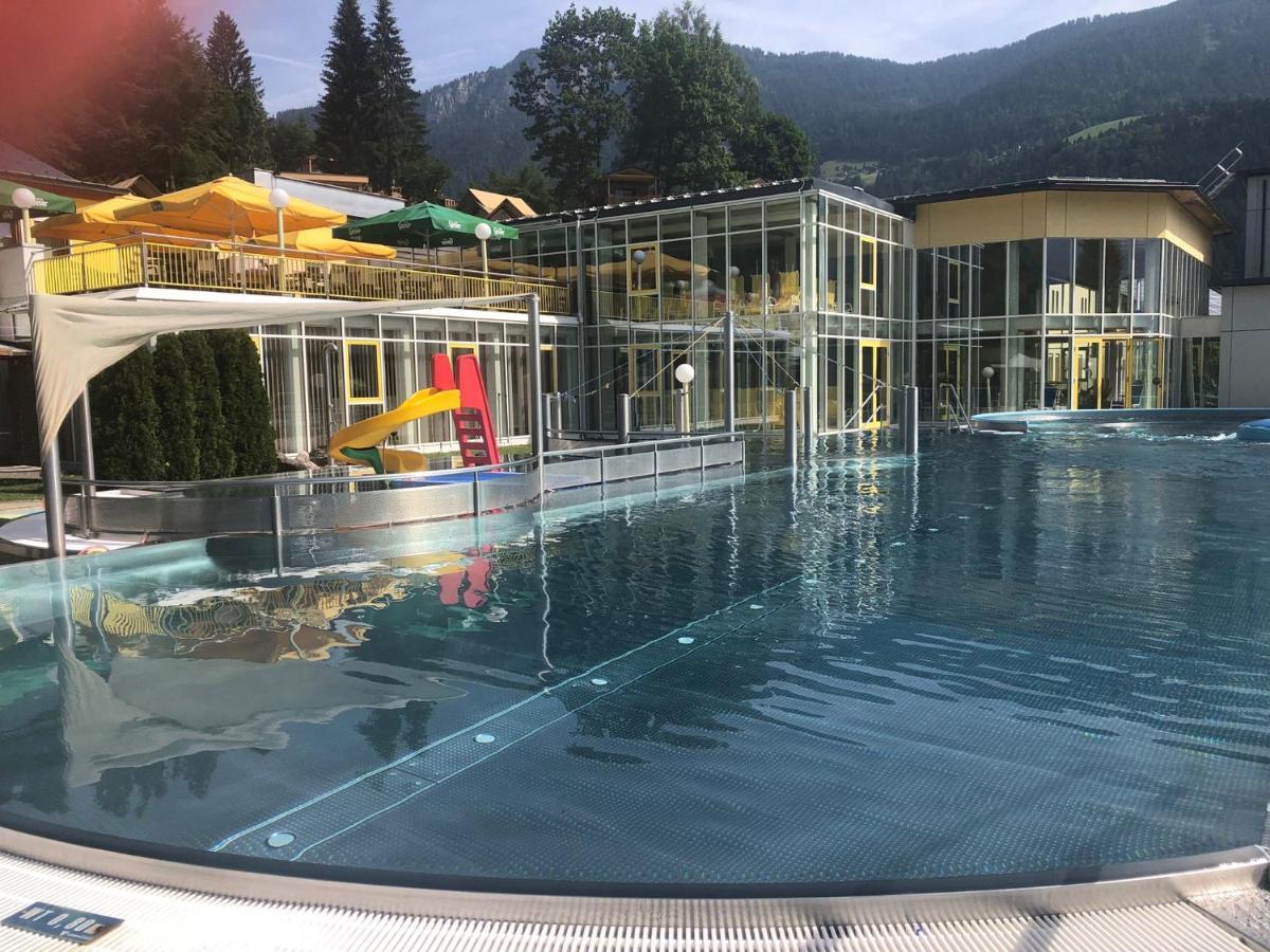 Sonnenchalet Mit Sauna Kotschach-Mauthen Eksteriør bilde
